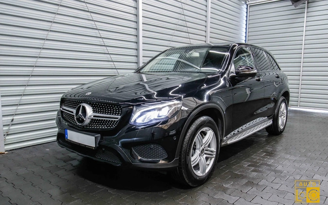 Mercedes-Benz GLC cena 115555 przebieg: 199900, rok produkcji 2017 z Bytów małe 781